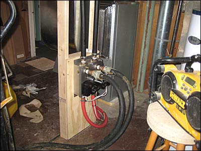 Flow center connected to tubing